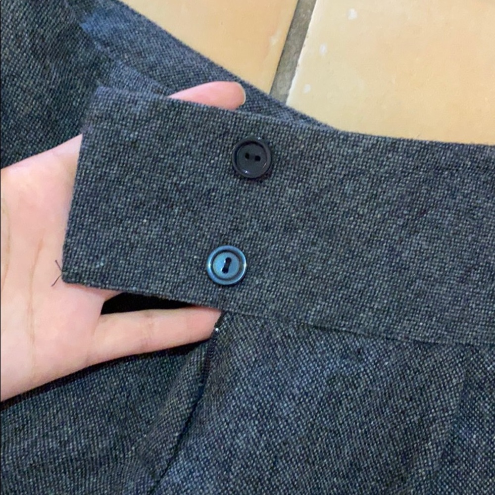 Shorts - Picture 3 of 4